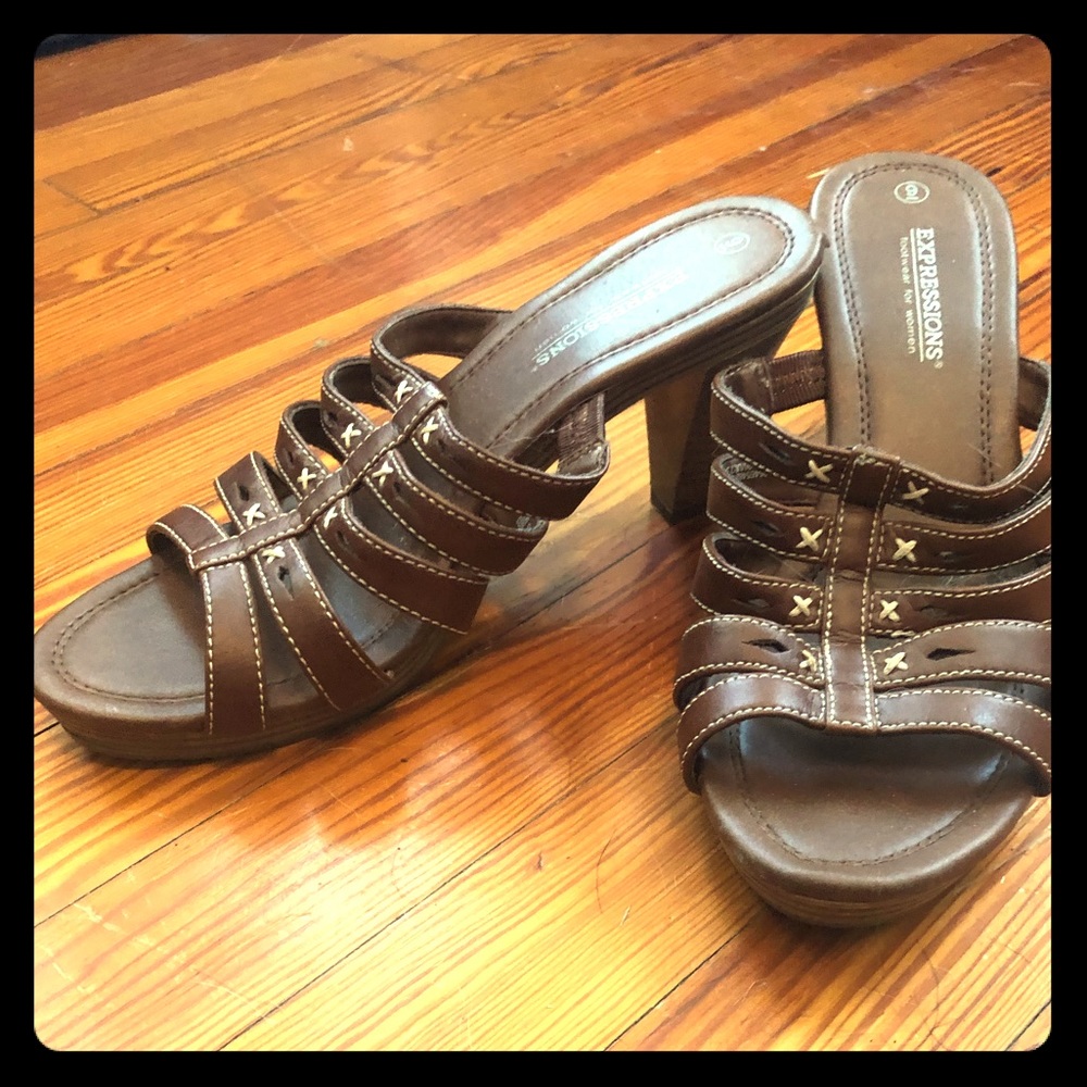 Strappy pumps! Reduced Price!